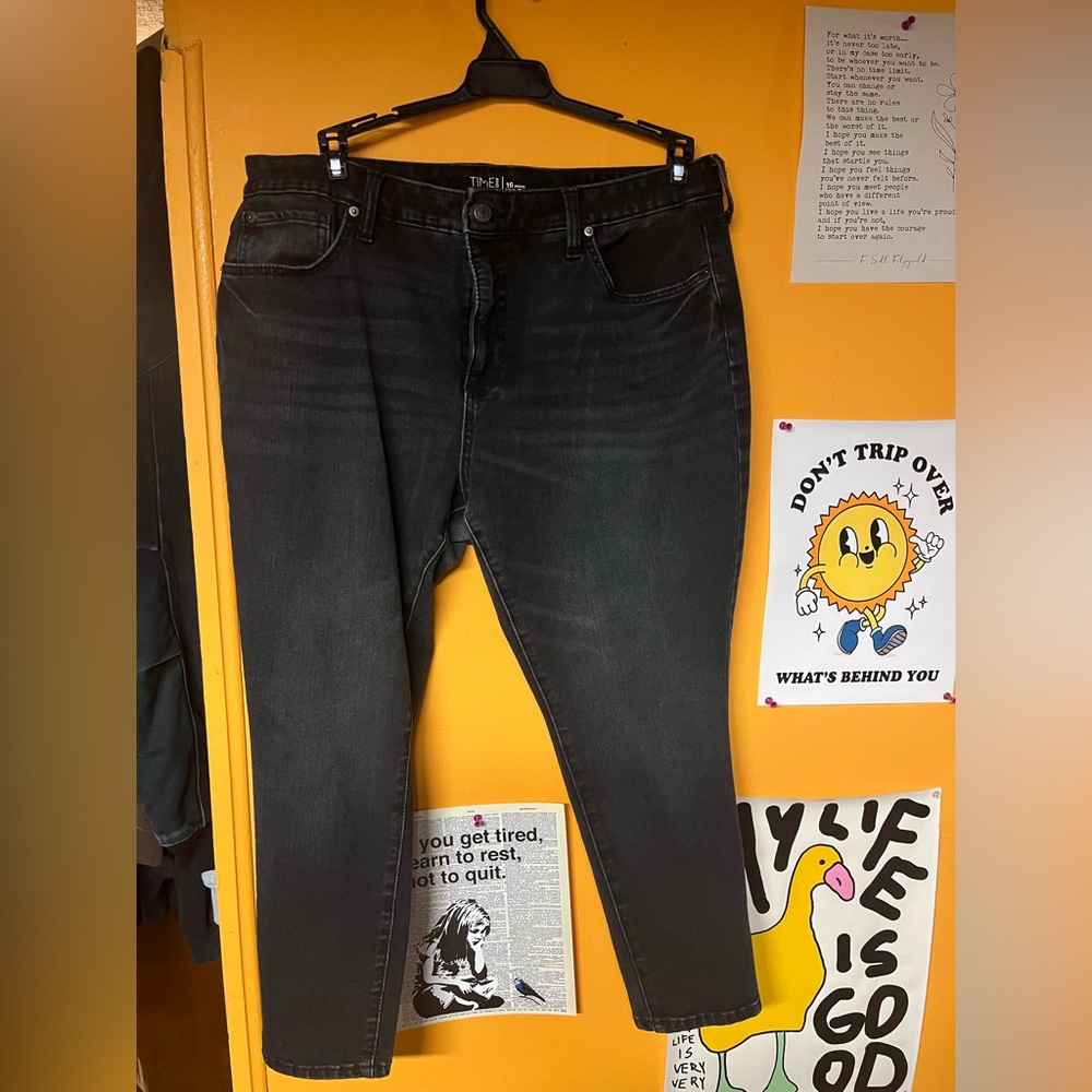 Time and Tru Women's Black High Rise Jeans
